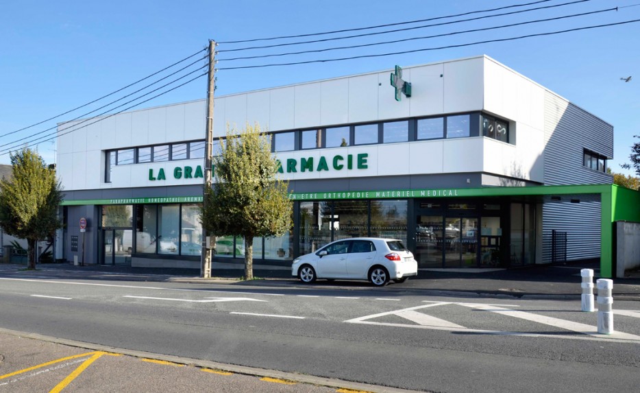 CONSTRUCTION DE LOCAUX D'ACTIVITÃ‰S ET AMÃ‰NAGEMENT D'UNE PHARMACIE ...